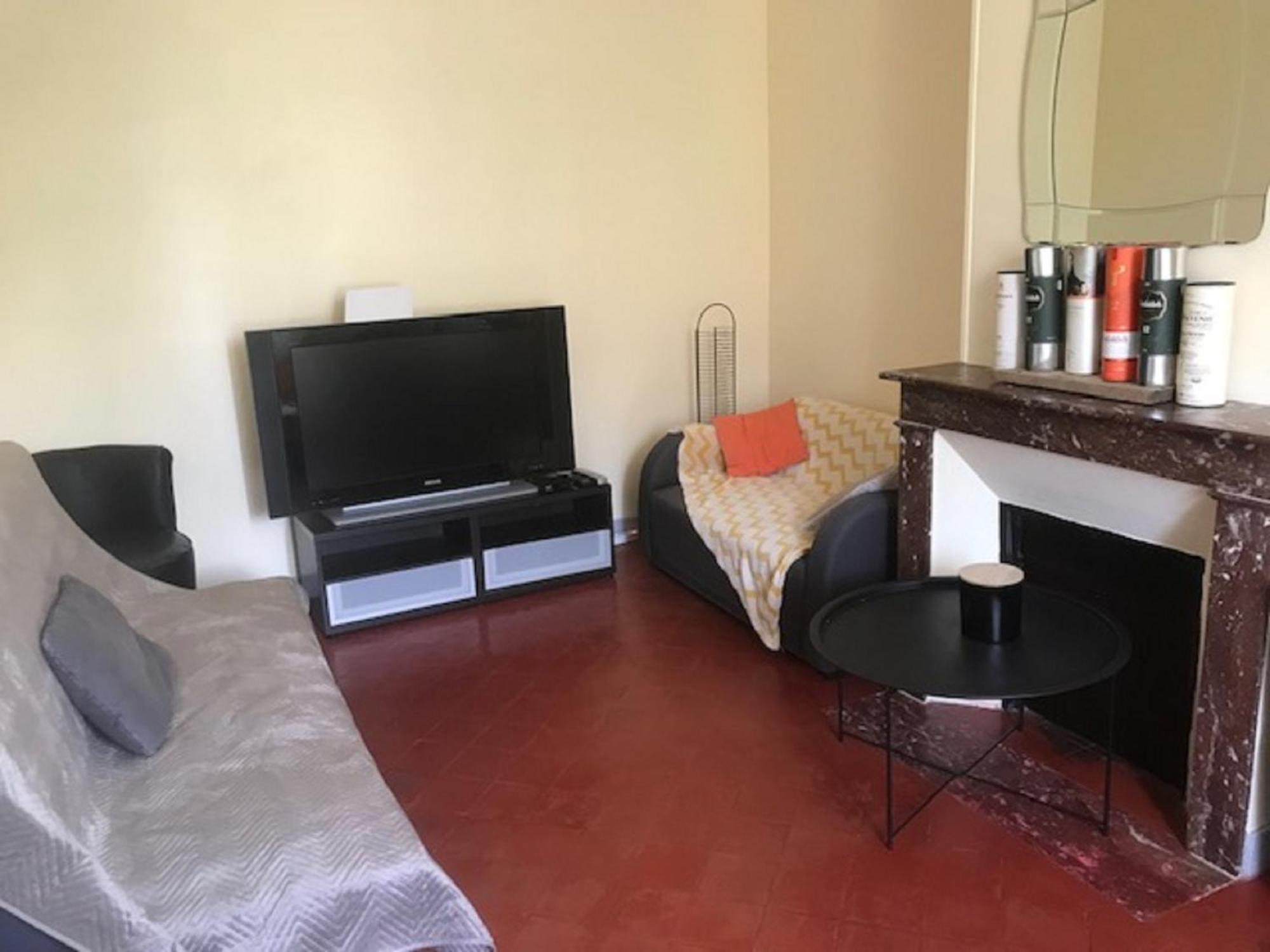 La Maison D'Amis Auneuil Luaran gambar